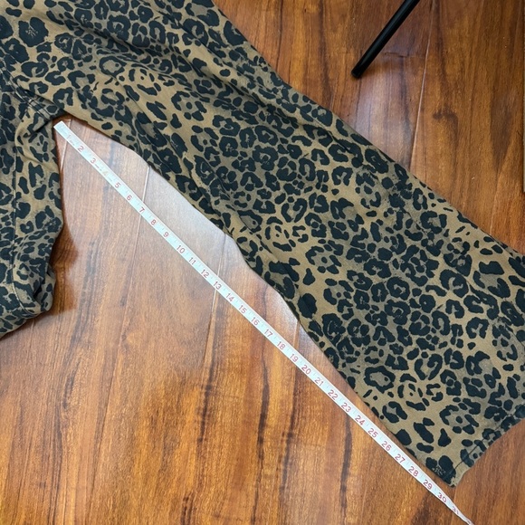 Fashion Nova Cheetah Pants Womens Flared Size 13 - Picture 10 of 11